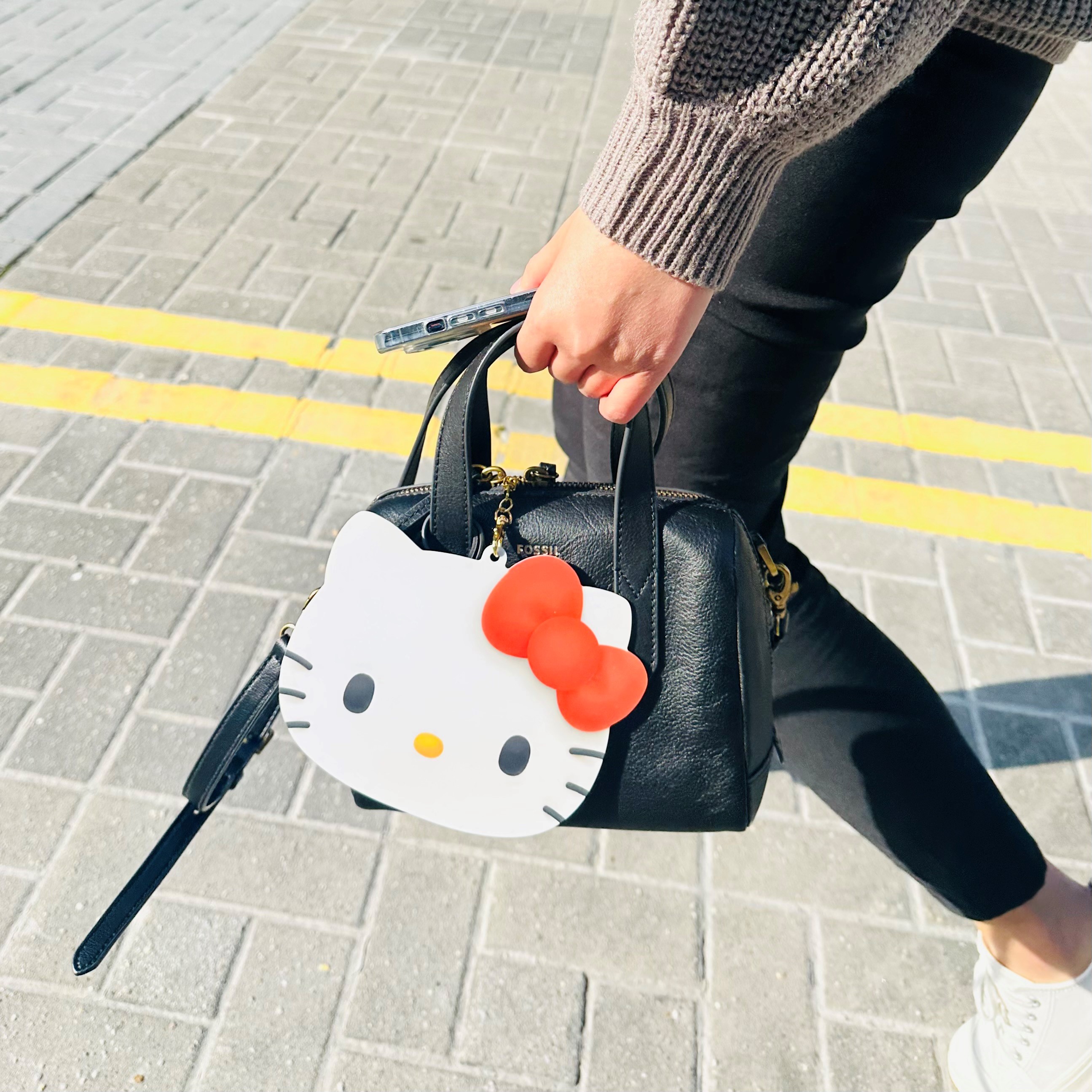 「HELLO KITTY 50th巨大造型悠遊卡」APP首賣限時搶先購！悠遊付歡慶4週年再享優惠
